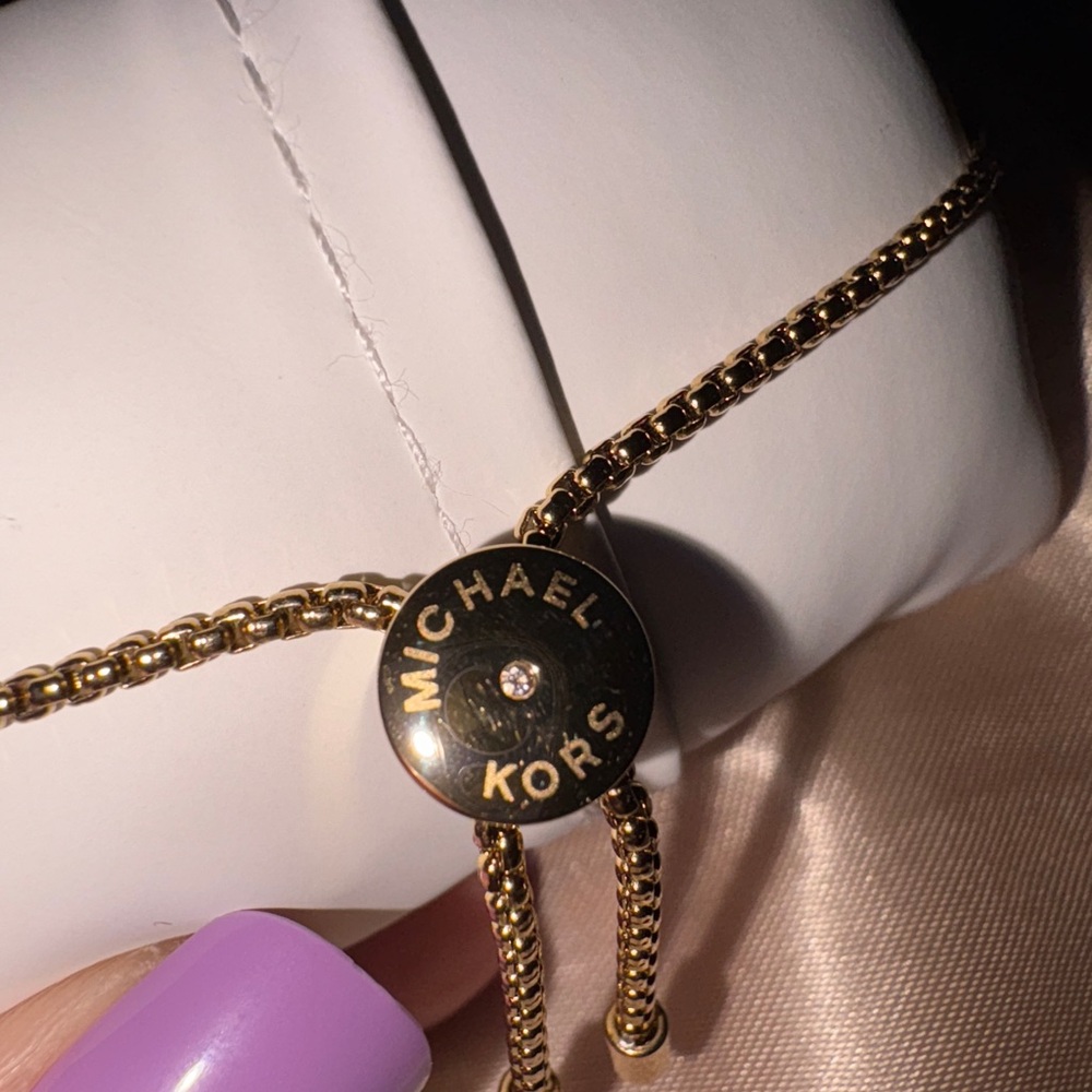 Michael Kors Gold Heart Charm Bracelet - Picture 4 of 4